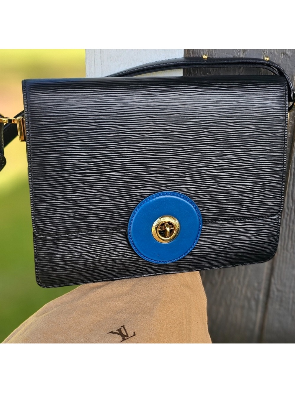 💙🖤 Louis Vuitton Epi Friedland Black & Blue Shoulder Bag 🖤💙
